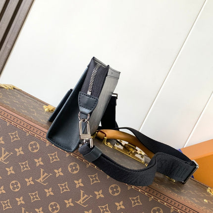 LV 25S GASTON WEARABLE WALLET 22 IN MONOGRAM ECLIPSE REVERSE CANVAS