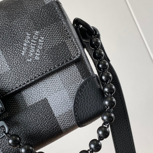 LV 25S STEAMER BAG 18 IN DAMOFLAGE BLACK CANVAS