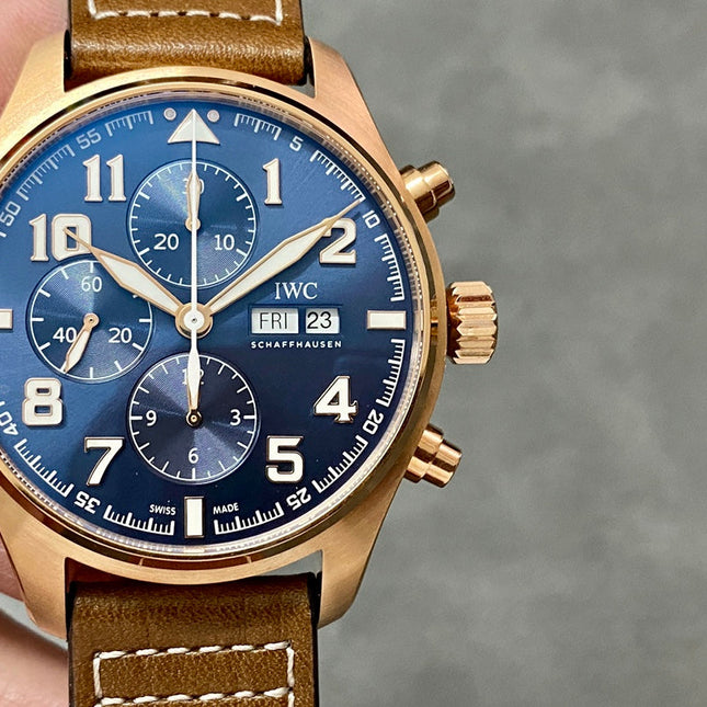 PILOT’S WATCH EDITION 43 MM ROSE GOLD CASE WITH CIDER BROWN LEATHER STRAP