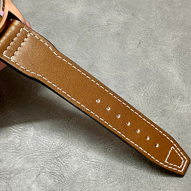PILOT’S WATCH EDITION 43 MM ROSE GOLD CASE WITH CIDER BROWN LEATHER STRAP