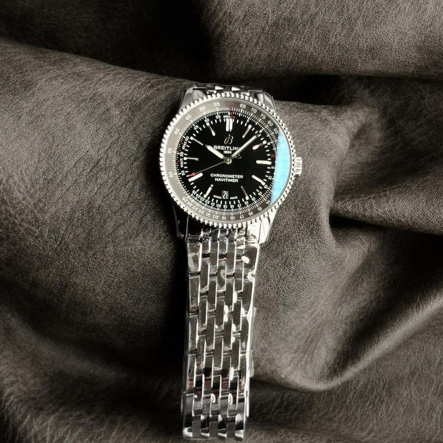 NAVITIMER AUTOMATIC 41 STEEL BEZEL BLACK AND GRAY DIAL