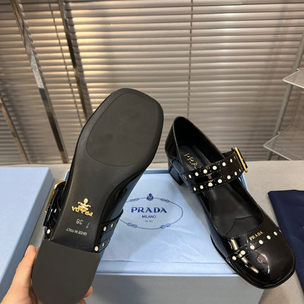 MARY JANE PUMPS IN BLACK GLOSSY CALFSKIN