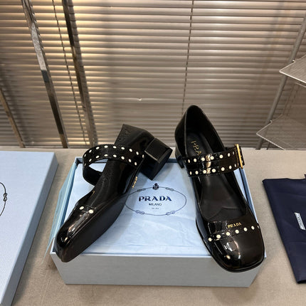 MARY JANE PUMPS IN BLACK GLOSSY CALFSKIN