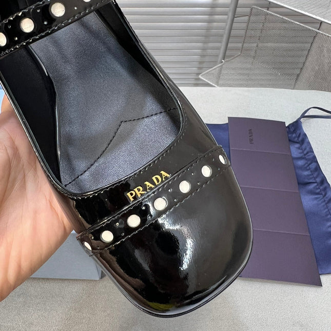 MARY JANE PUMPS IN BLACK GLOSSY CALFSKIN