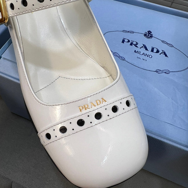 MARY JANE PUMPS IN WHITE GLOSSY CALFSKIN