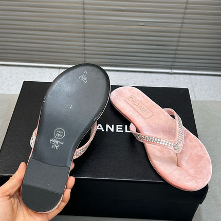 CRYSTAL THONG SANDAL IN FLAMINGO PINK SUEDE