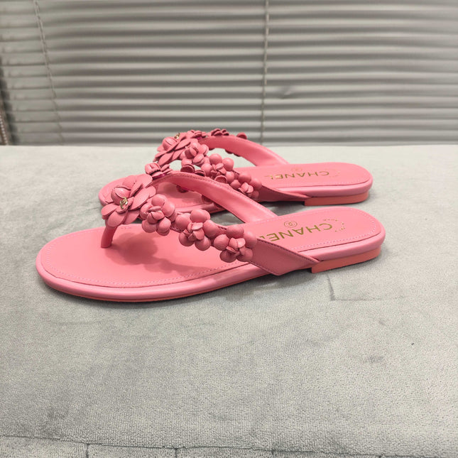 THONG SLIPPERS CAMELLIA IN  PINK CALFSKIN