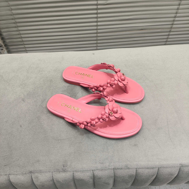 THONG SLIPPERS CAMELLIA IN  PINK CALFSKIN