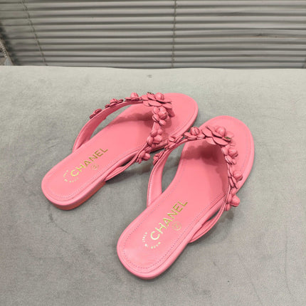 THONG SLIPPERS CAMELLIA IN  PINK CALFSKIN