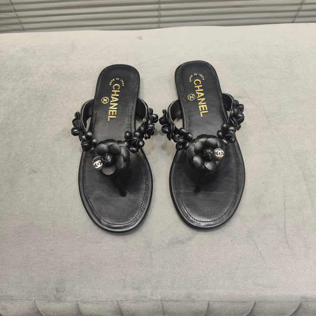 THONG SLIPPERS CAMELLIA IN BLACK SOFT LEATHER