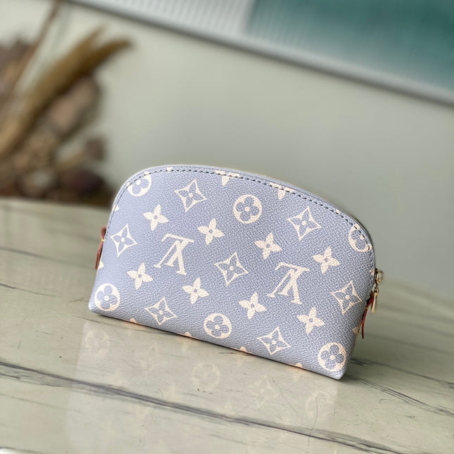 POCHETTE COSMÉTIQUE PM 19 IN GRAY CREAM MONOGRAM TRIANON CANVAS
