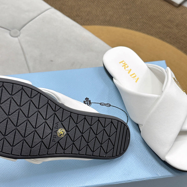 PRADA 25S SLIDE SANDALS IN WHITE CALFSKIN LOGO