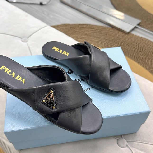 PRADA 25S SLIDE SANDALS IN BLACK CALFSKIN LOGO