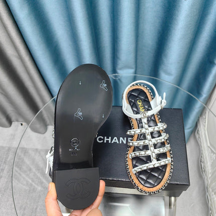 HIGH SANDALS WITH THREE STRAPS IN WHITE CALFSKIN