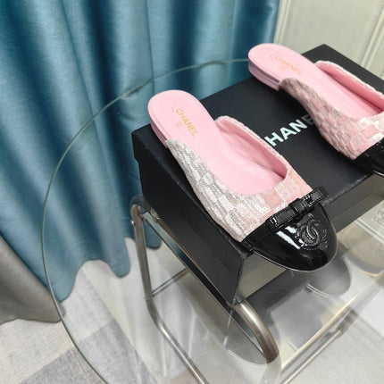 MULE IN LIGHT PINK SATIN AND BLACK LAMBSKIN