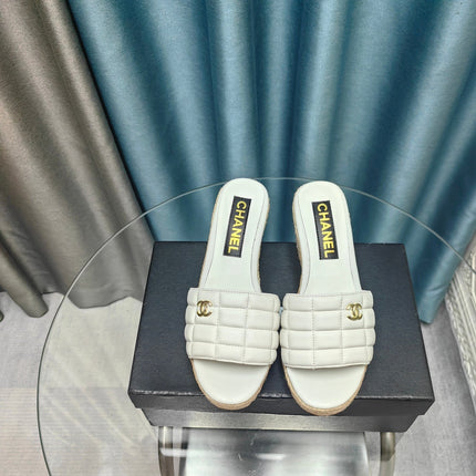 WEDGE WHITE SHEEPSKIN