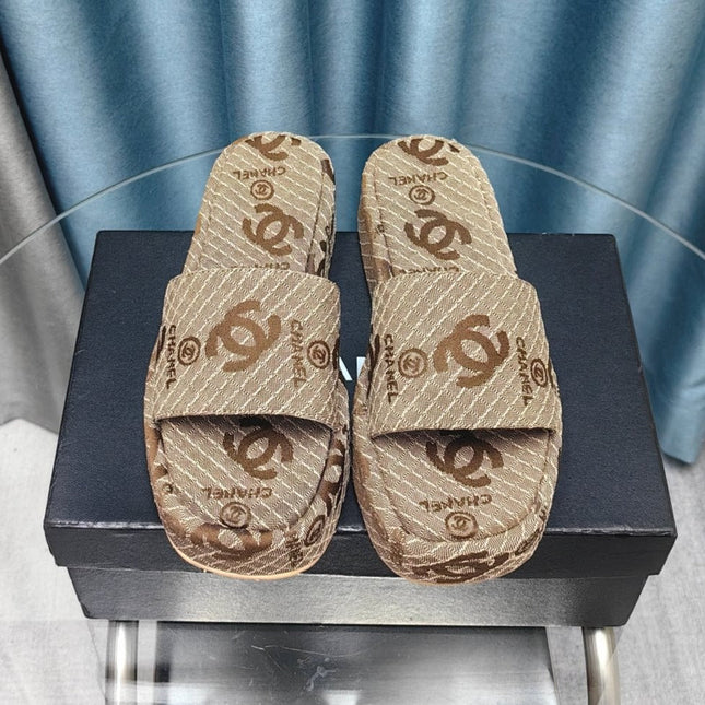 THICK-SOLE SLIPPERS PEANUT BROWN SATIN