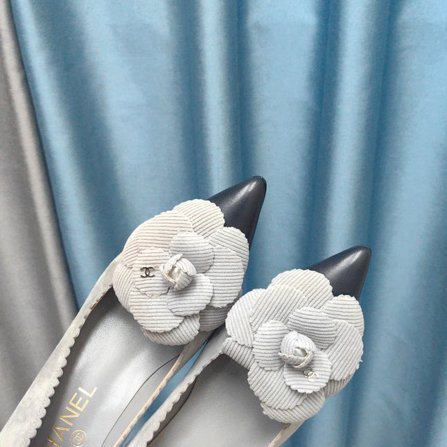 CC HIGH HEELS 80 MM IN SPANISH GRAY SUEDE AND BLACK CALFSKIN WITH FLOWER