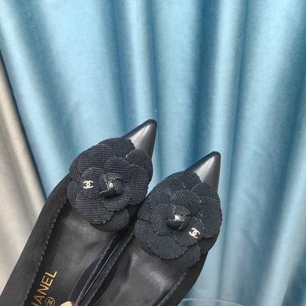 CC BALLET FLAT IN BLACK SUEDE AND CALFSKIN WITH FLOWER