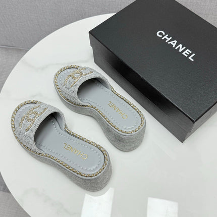 CC WEDGE SOLE SANDALS 25S IN DUSTY BLUE GREY FABRIC WITH LOGO