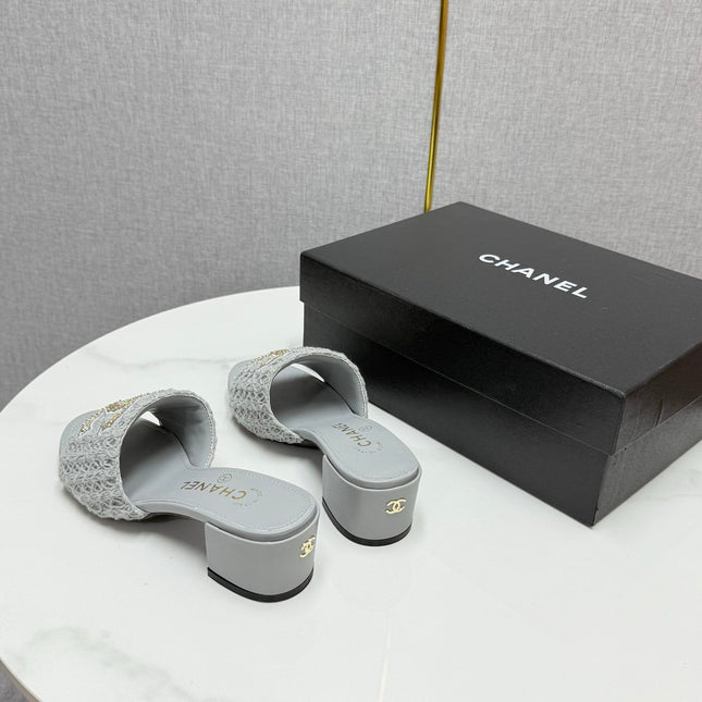 CC HIGH HEEL 25S INDUSTY BLUE GREY FABRIC AND CALFSKIN WITH LOGO