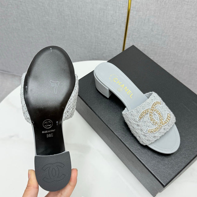 CC HIGH HEEL 25S INDUSTY BLUE GREY FABRIC AND CALFSKIN WITH LOGO