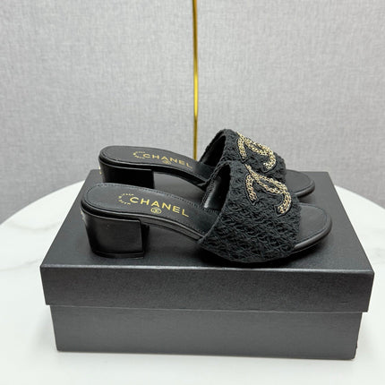 CC HIGH HEEL 25S IN BLACK FABRIC AND CALFSKIN WITH LOGO