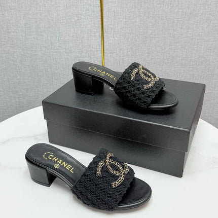 CC HIGH HEEL 25S IN BLACK FABRIC AND CALFSKIN WITH LOGO