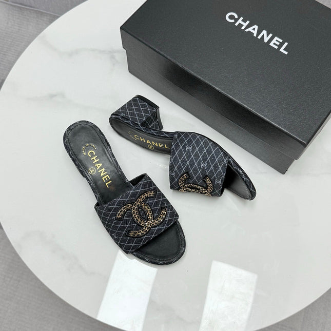 CC HIGH HEEL 25S IN BLACK DENIM STRIPED PATTERN WITH LOGO PRINT