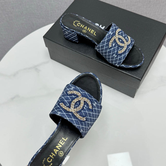 CC HIGH HEEL 25S IN DARK BLUE DENIM STRIPED PATTERN WITH LOGO PRINT