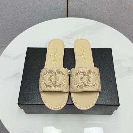 CC SLIDE SANDALS 25S IN BEIGE CALFSKIN WITH LOGO