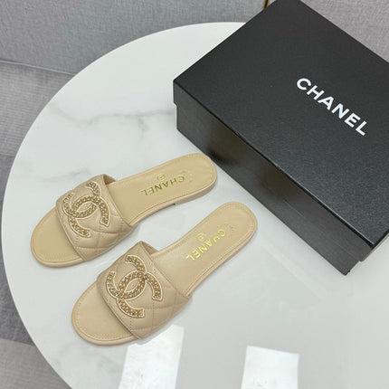 CC SLIDE SANDALS 25S IN BEIGE CALFSKIN WITH LOGO