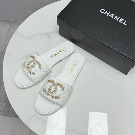 CC SLIDE SANDALS 25S IN WHITE CALFSKIN WITH LOGO
