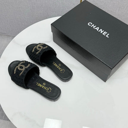 CC SLIDE SANDALS 25S IN BLACK FABRIC AND CALFSKIN WITH LOGO