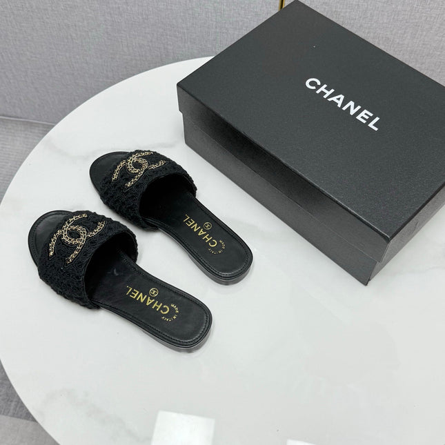 CC SLIDE SANDALS 25S IN BLACK FABRIC AND CALFSKIN WITH LOGO