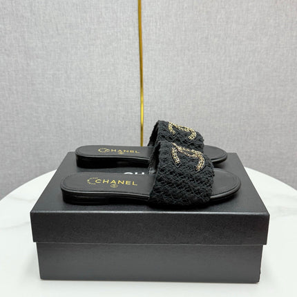 CC SLIDE SANDALS 25S IN BLACK FABRIC AND CALFSKIN WITH LOGO