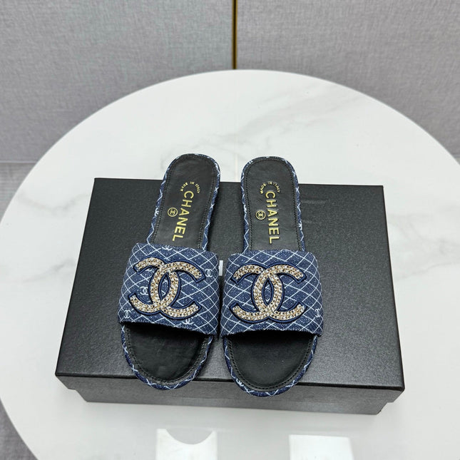 CC SLIDE SANDALS 25S IN DARK BLUE DENIM AND CALFSKIN WITH LOGO