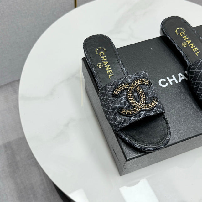 CC SLIDE SANDALS 25S IN BLACK DENIM AND CALFSKIN WITH LOGO