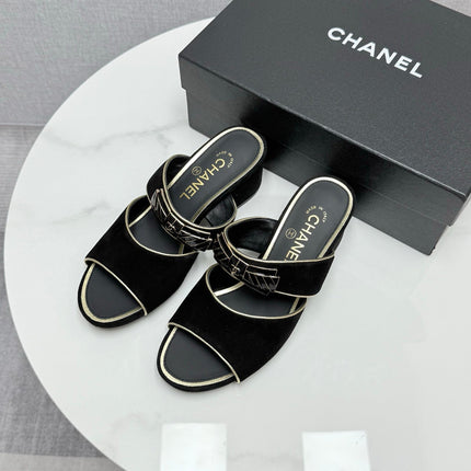 CC DOUBLE-STRAP HEELS 25S IN BLACK SUEDE