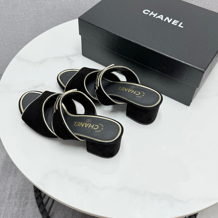 CC DOUBLE-STRAP HEELS 25S IN BLACK SUEDE