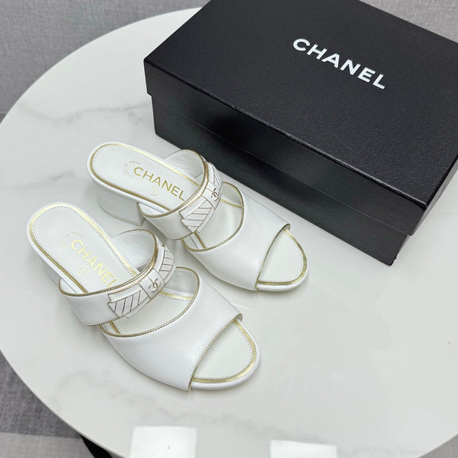 CC DOUBLE-STRAP HEELS 25S IN WHITE CALFSKIN