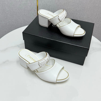 CC DOUBLE-STRAP HEELS 25S IN WHITE CALFSKIN
