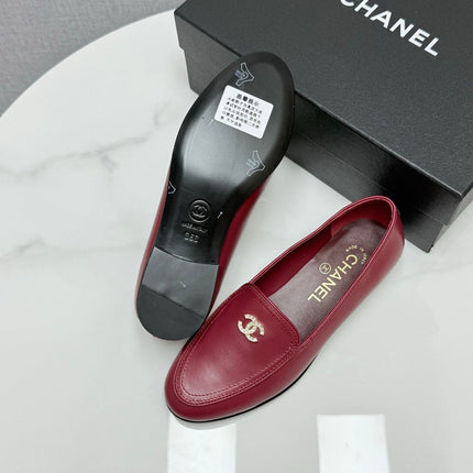 CC LOAFERS 25S IN DARK RED CALFSKIN GOLD HARDWARE WITH STONES