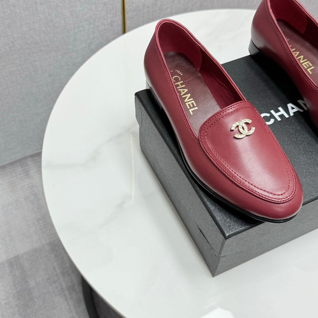 CC LOAFERS 25S IN DARK RED CALFSKIN GOLD HARDWARE WITH STONES