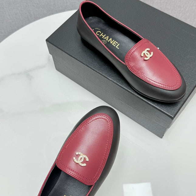 CC LOAFERS 25S IN BLACK MIX DARK RED CALFSKIN GOLD HARDWARE WITH STONES