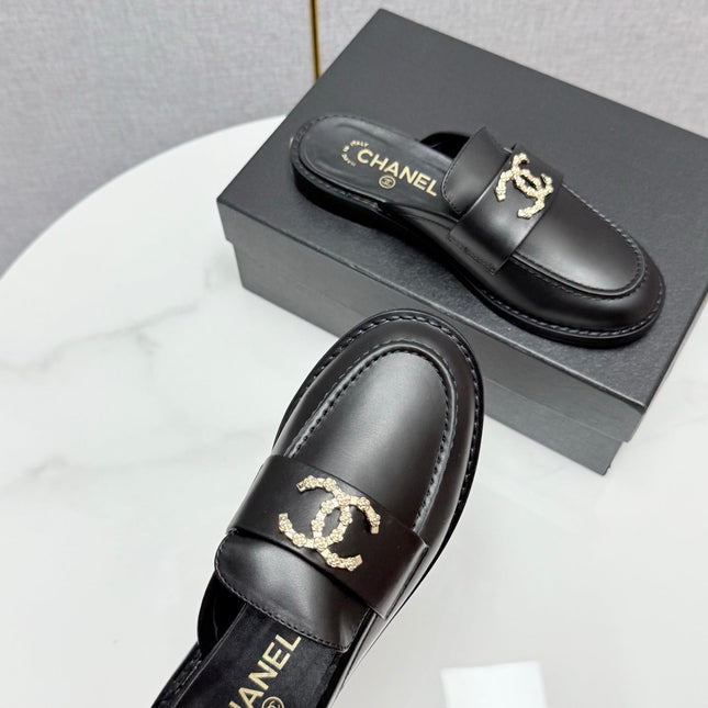 CC FLAT MULE 25S IN BLACK CALFSKIN STYLE 7