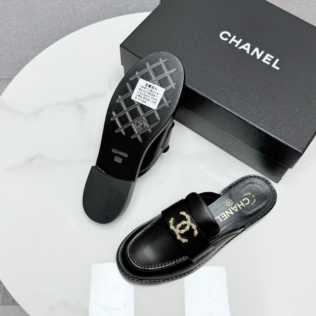 CC FLAT MULE 25S IN BLACK CALFSKIN STYLE 7