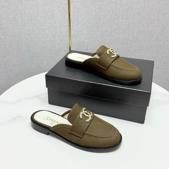 CC FLAT MULE 25S IN OLIVE BROWN CALFSKIN STYLE 6