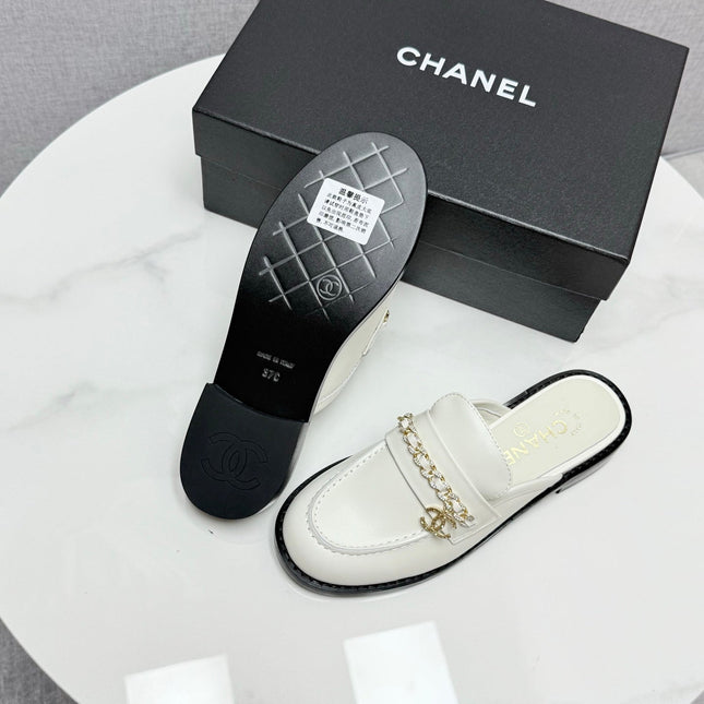 CC FLAT MULE 25S IN WHITE CALFSKIN STYLE 5