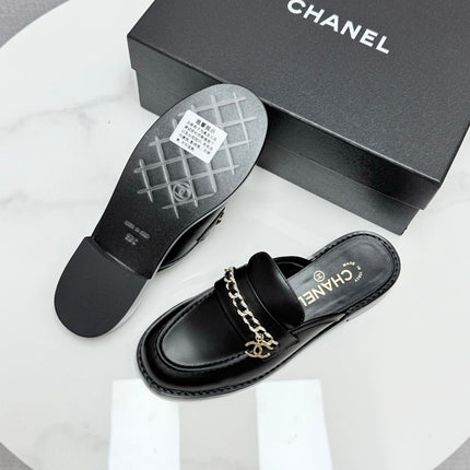 CC FLAT MULE 25S IN BLACK CALFSKIN STYLE 2